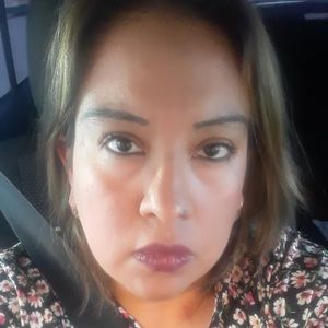 Meet your Posher, Delia